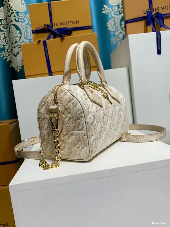 20 LOUIS VUITTON SPEEDY BANDOULIÈRE 0617